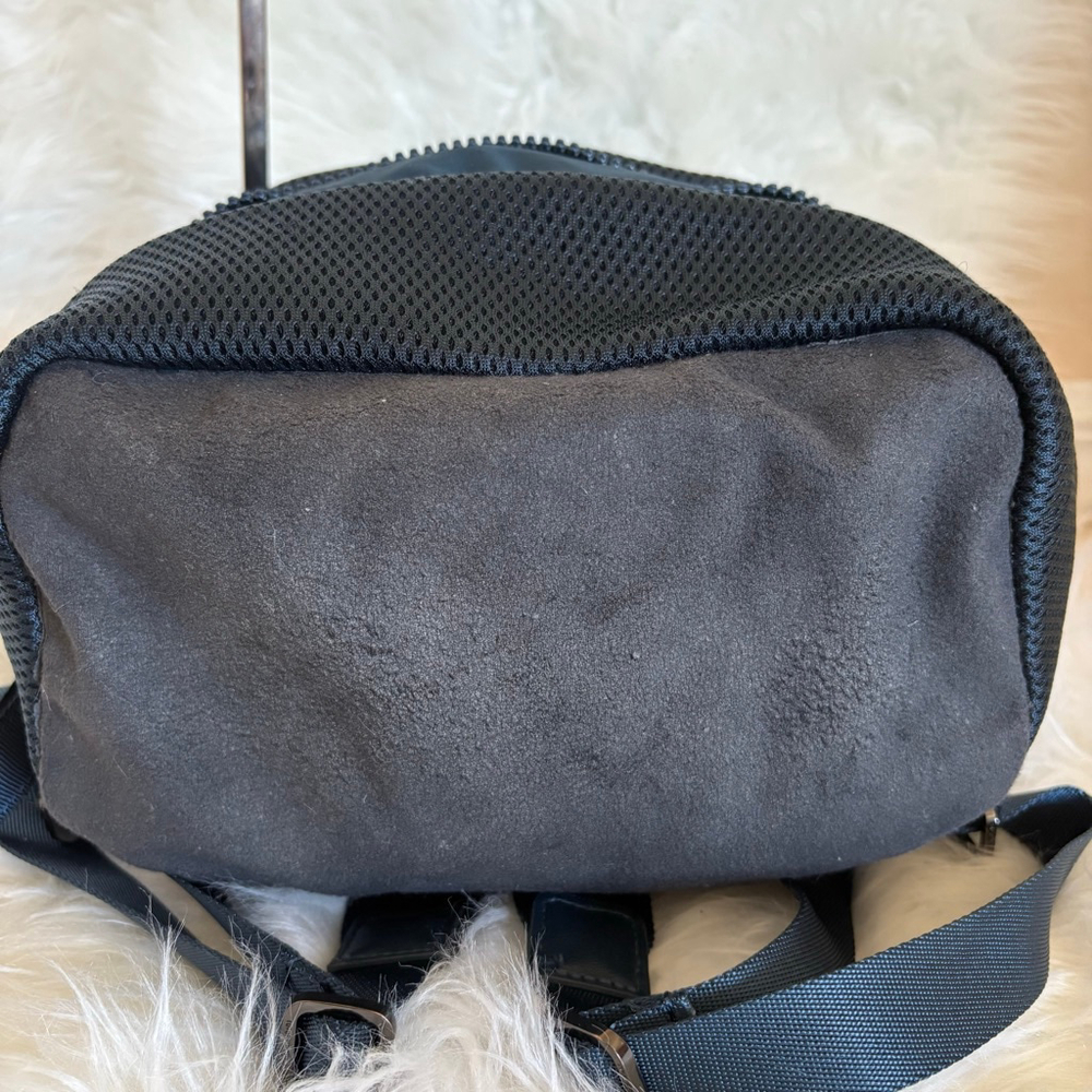 Lululemon Athletica Go Lightly Navy Blue Mesh Backpack Mini - Picture 10 of 13